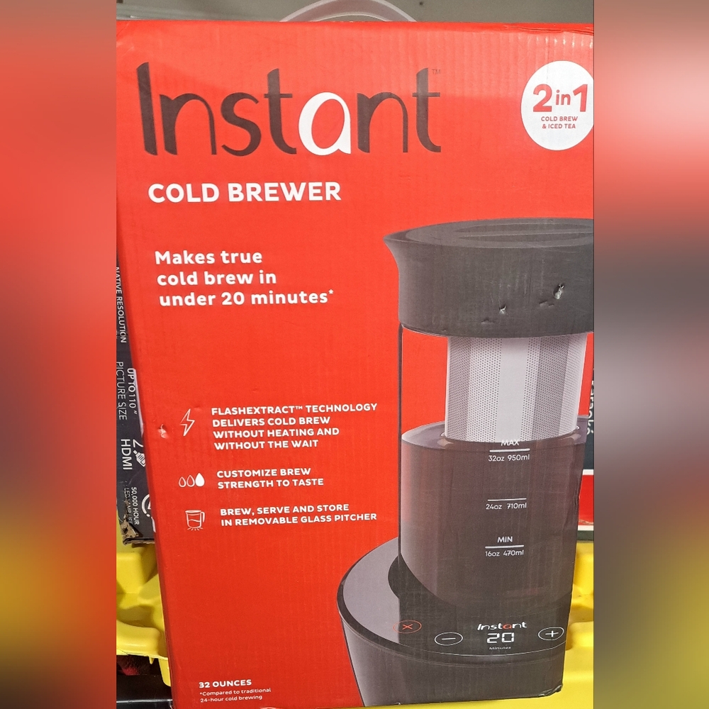 Brand new Instant Cold Brewer - Red and Black